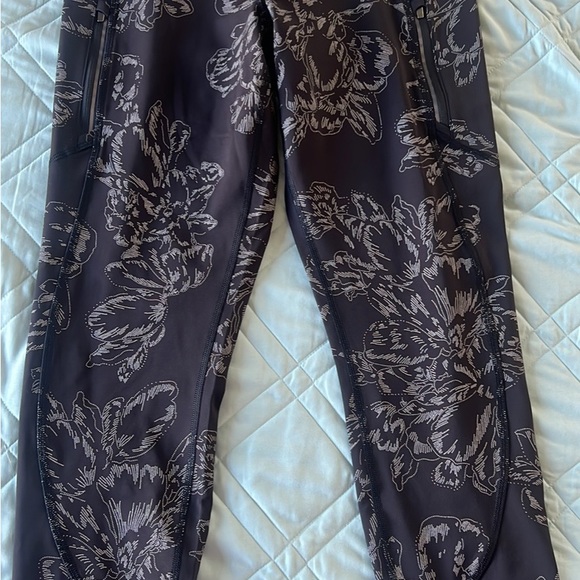 Athleta leggings - Picture 3 of 4